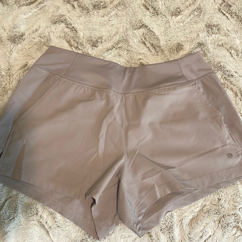 ATHLETIC SHORTS